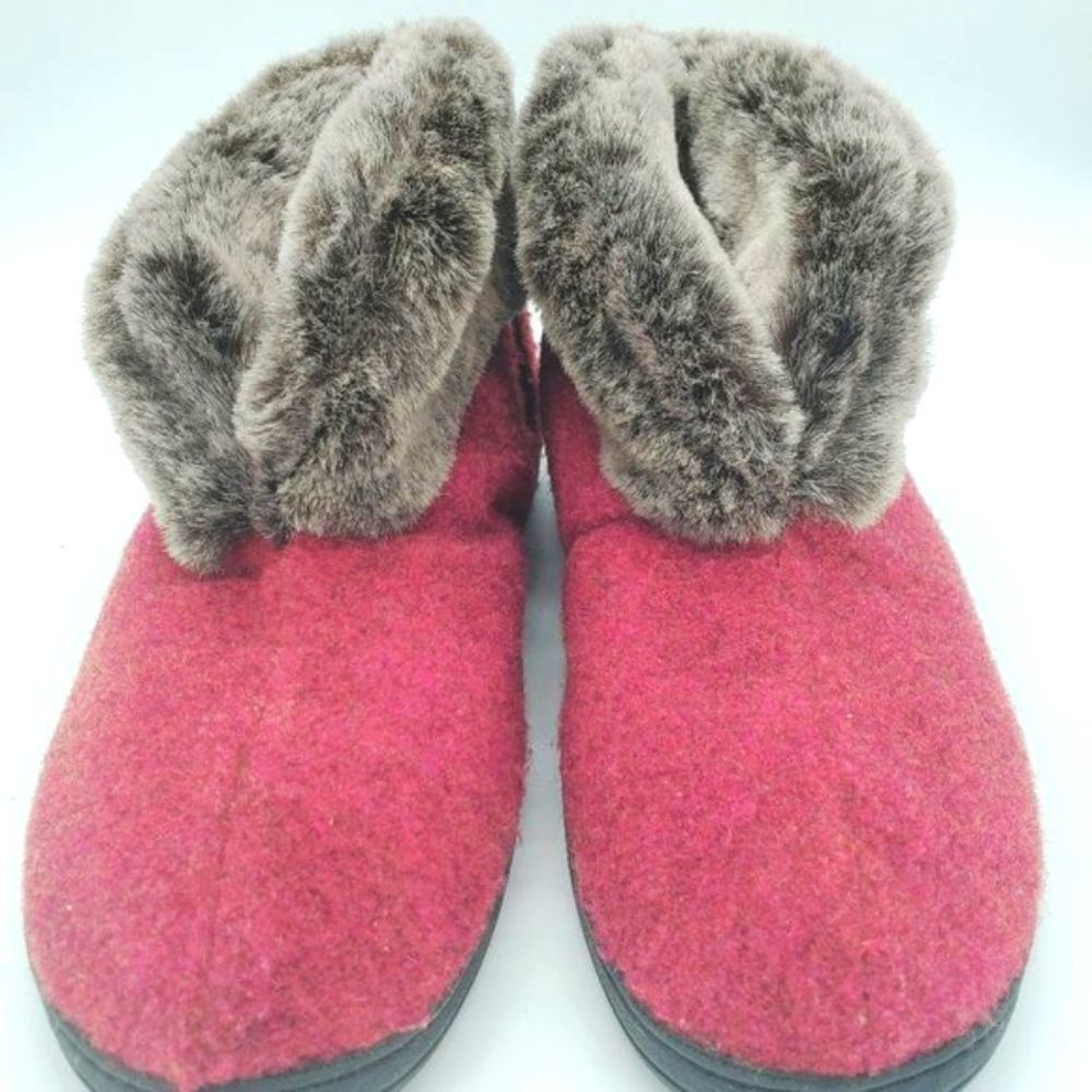 EUC Acorn Women's Faux Fur Chinchilla Booties US Size 6 1/2 - 7 1/2
